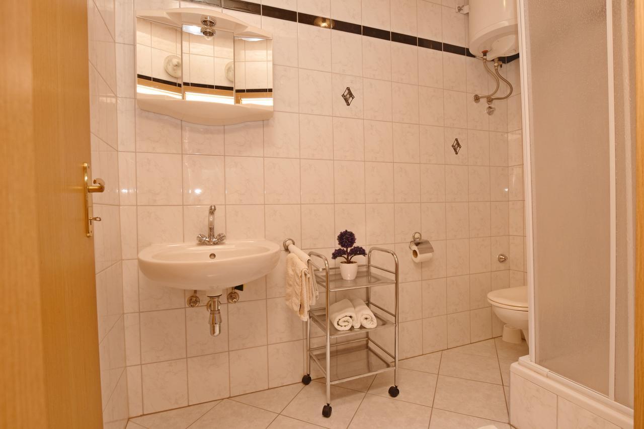 Apartment Angelina Brela Extérieur photo
